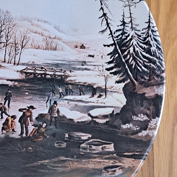 Vintage Deluxe Fruit Cake Metal Tin Collin Street Bakery Winter Sledding 10.5" - Picture 7 of 12